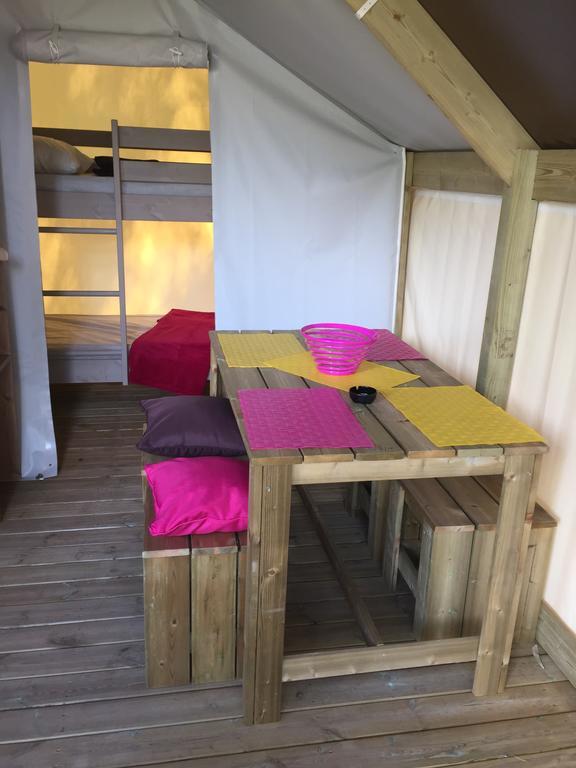 Camping Les Orangers Hotel San-Martino-di-Lota Værelse billede